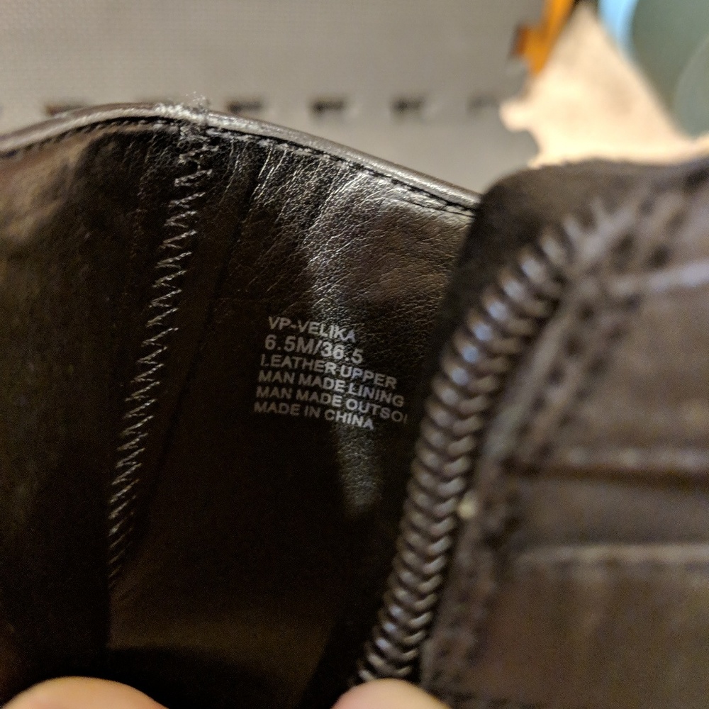 Vince Camuto black booties - Picture 4 of 7